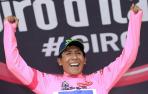 Nairo Quintana celebra la conquista de la 'maglia' rosa