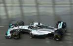 Lewis Hamilton, el m&aacute;s r&aacute;pido en los segundos entrenamientos