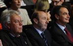 Felipe González, Zapatero y Rubalcaba colaboraron con Sánchez