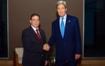 Encuentro histórico en Panamá entre John Kerry y el canciller cubano