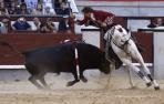 ​Hermoso, dos orejas en el homenaje a Ponce en Nimes