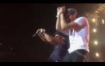Enrique Iglesias se corta con un dron