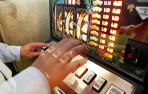 Las 'tragaperras' son el juego en el que los navarros gastan más dinero
