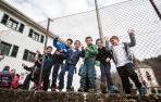 Alumnos del colegio de Sunbilla, el día de la visita parlamentaria al centro.