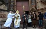 El viento dejó la bendición de San Gregorio en el pórtico