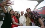 El papa pide a los jóvenes creer en un nuevo mundo sin odios ni barreras