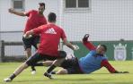 Digard se reincorpora al grupo y será titular en Eibar