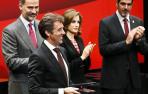 Hermoso de Mendoza recibe la Medalla de Oro de las Bellas Artes en San Sebastián