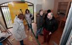 Miembros de la Corporación municipal visitan el Chalet de Caparroso