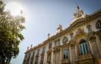 Rebajan la pensión de un padre a su hijo al demostrar que tenía problemas económicos