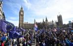 Miles de personas en Londres le dicen 'no' al 'brexit'