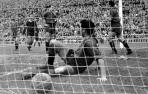 1954: llenazos con 16.000 personas y un mal final
