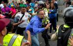 Al menos cuatro muertos por protestas opositoras que continuarán en Venezuela