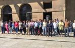 Las instituciones navarras se concentran en repulsa del atentado en Manchester