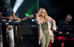 Anastacia enamora a Cap Roig con su simpatía y talento