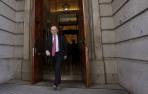 La mayoría del Congreso reprueba a Montoro por beneficiar a los defraudadores