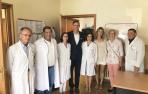 El cardiólogo estadounidense Eric Topol visita el Hospital Reina Sofía de Tudela