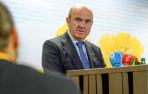 De Guindos defiende la tributación de las empresas digitales según cifra de negocio