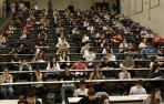Los alumnos de la UN y la UPNA cobrarán menos beca del Gobierno de Navarra