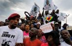 Mnangagwa llega a Harare para convertirse en el nuevo presidente del país