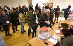 Colas en Sangüesa para votar el cambio de fechas de las fiestas
