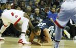 Ibaka le gana el duelo a Marc Gasol