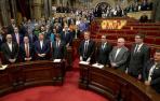 Un Parlament semivacío declara la independencia de Cataluña