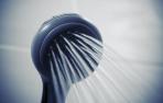Bruselas premia un sensor que informa del agua que se gasta durante la ducha