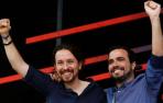 Pablo Iglesias y Alberto Garzón durante un acto electoral de Unidos Podemos en Barcelona.