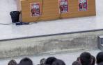 Garzón se muestra partidario en Pamplona de volver a confluir con Podemos