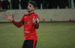 Mikel Pascual, capitán del Cortes, anima al equipo a pelear con los pies en el suelo