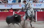 Pablo Hermoso de Mendoza se lleva dos orejas muy discutidas en México