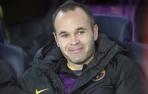 Andr&eacute;s Iniesta ampl&iacute;a su contrato  y ser&aacute; blaugrana hasta 2018