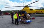 Traslado en helicóptero tras recibir multitud de picaduras de abejas en Aintzioa