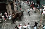 1998. Cuatro mansos huidos en el encierro y cinco agentes municipales al rescate
