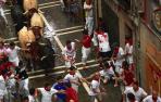 Fotos del segundo encierro de San Fermín 2018.EFE