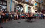 La okupas de Rozalejo exigen al Gobierno de Navarra que paralice el desalojo del edificio