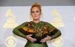 Adele y David Bowie hacen pleno en la 59 edición de los Grammy