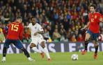 Sergio Ramos demuestra con imágenes que no pisó a Sterling