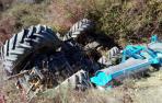 Fallece el conductor de un tractor al caerse por un barranco en Echarren de Guirguillano