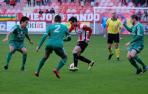 El gesto de Javi Flaño con un jugador rival lesionado