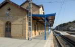 Adif asegura a UPN que no modificará el servicio de tren en la Zona Media