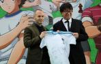 Iniesta inaugura en Tokio una estación dedicada a la serie 'Oliver y Benji'