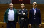 Despedidas en el último pleno de legislatura del Parlamento foral