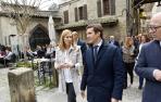 Casado dice en Pamplona que Sánchez "solo acierta cuando rectifica"