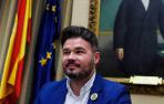 El diputado electo de ERC Gabriel Rufián durante una reunión del grupo parlamentario en el Congreso tras entregar sus credenciales.