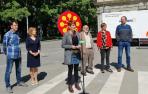 La candidata de EH Bildu a la Presidencia del Gobierno foral, Bakartxo Ruiz, en un acto electoral en Pamplona