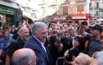Fotos de la salida de los concejales tras el pleno de constitución del Ayuntamiento de Pamplona