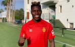 Lumor Agbenyenu, con la camiseta del Mallorca.