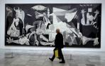 El Reina Sofía muestra el doloroso camino que llevó a Picasso al 'Guernica'
